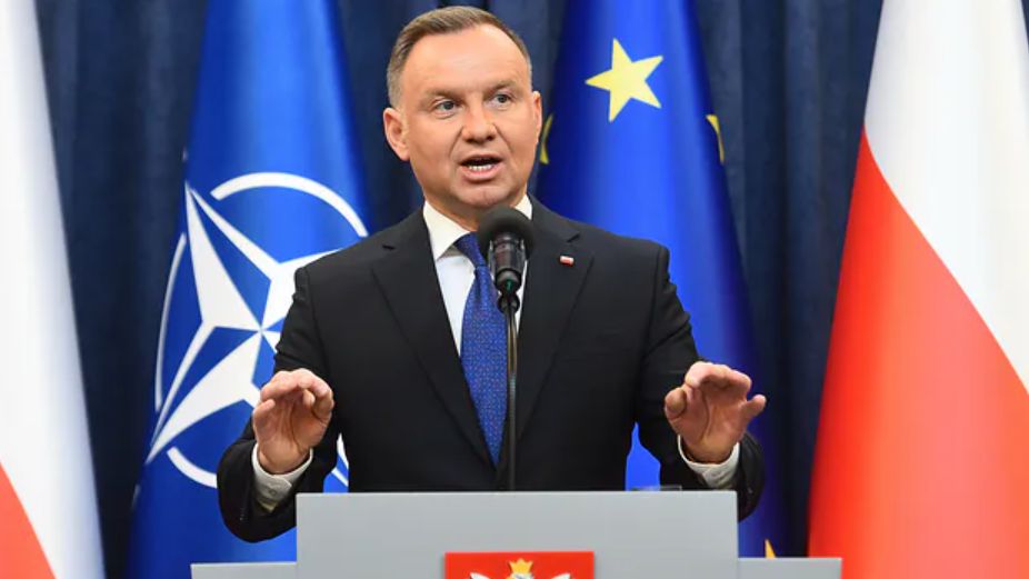 Andrzej Duda w poniedziałek podpisał "lex Tusk"