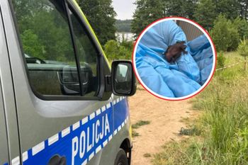 Zobaczyła coś na podłodze. To, co zrobiła policjantka, zaskakuje