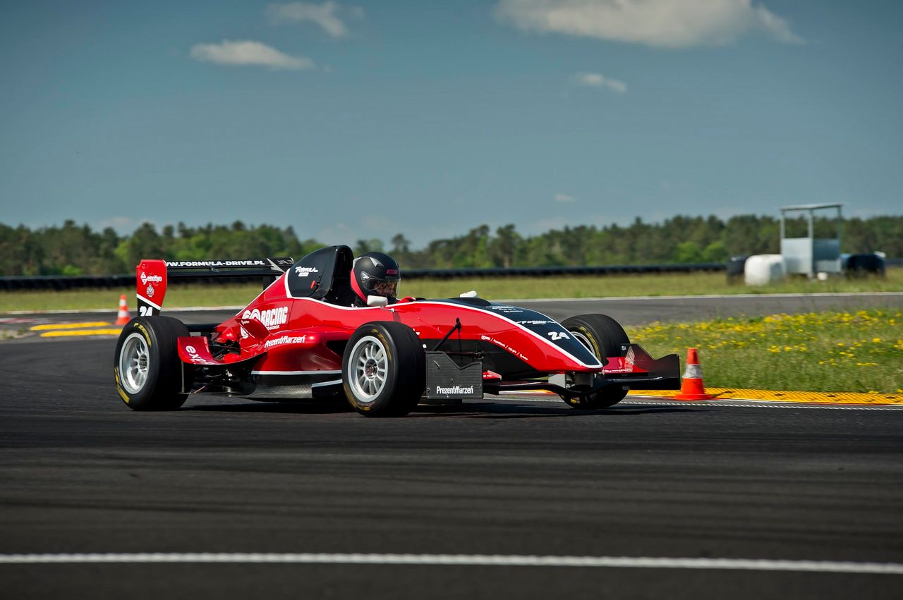 Już bolid Formuły Renault zapewnia wyjątkowe doznania