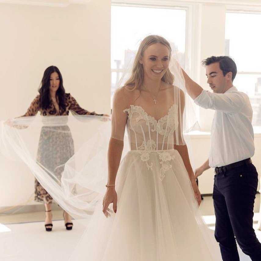 Caroline Wozniacki w sukni ślubnej