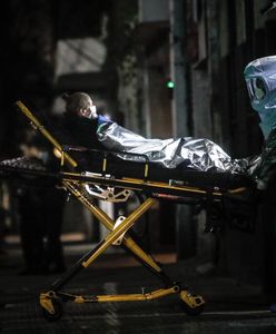 Koronawirus. Niepokojące dane WHO: Rekordowa liczba infekcji. Epidemia w ubojni w Niemczech