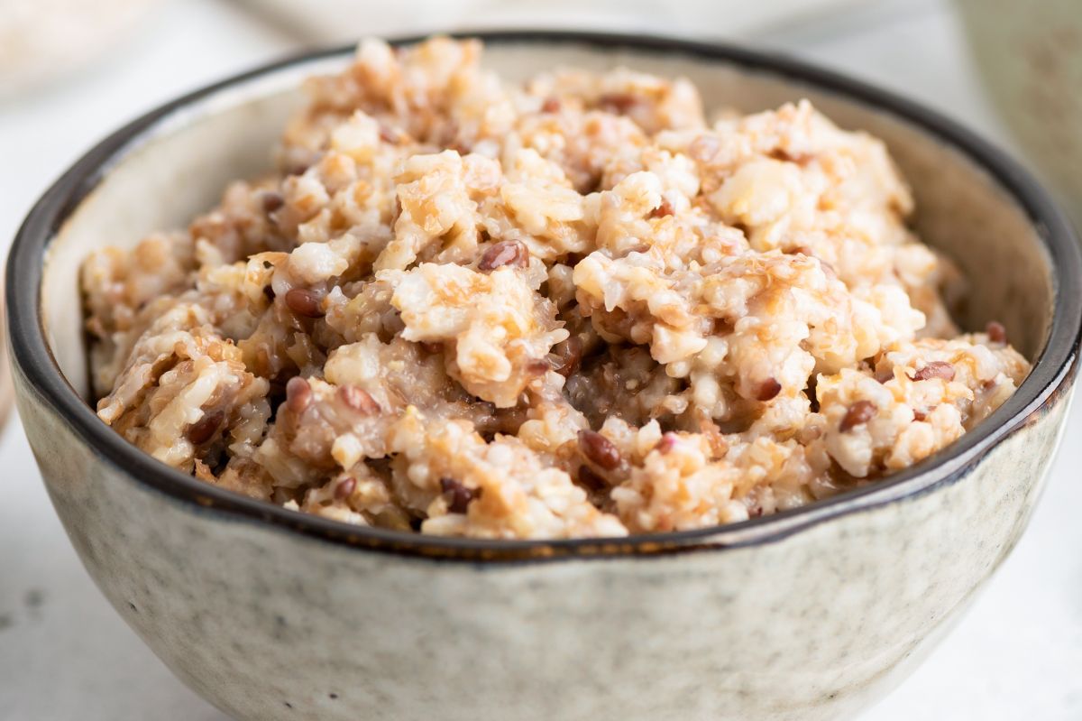 Oatmeal with this addition will provide energy for the entire morning.