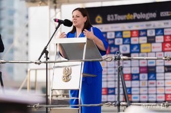 Z auta prezydentki Gdyni odpadło koło. Biegły wydał opinię
