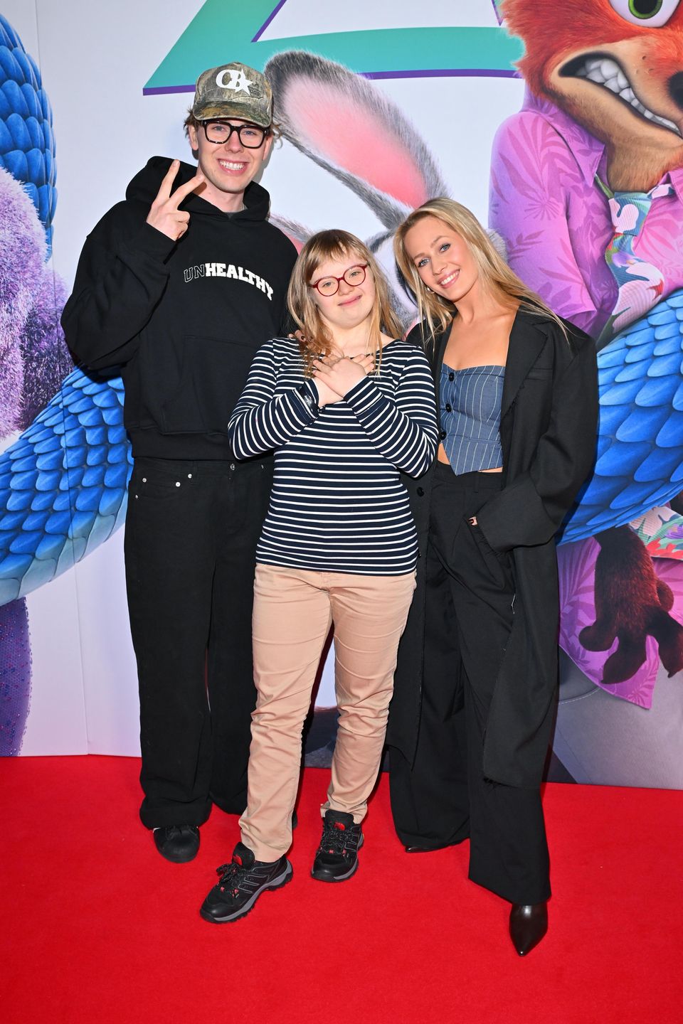 Bagi z siostrą i Magdaleną Tarnowską na premierze "Zwierzogrodu 