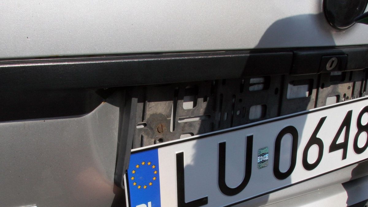 Zmieniły się przepisy ws. tablic rejestracyjnych, kierowcy muszą się mieć na baczności
