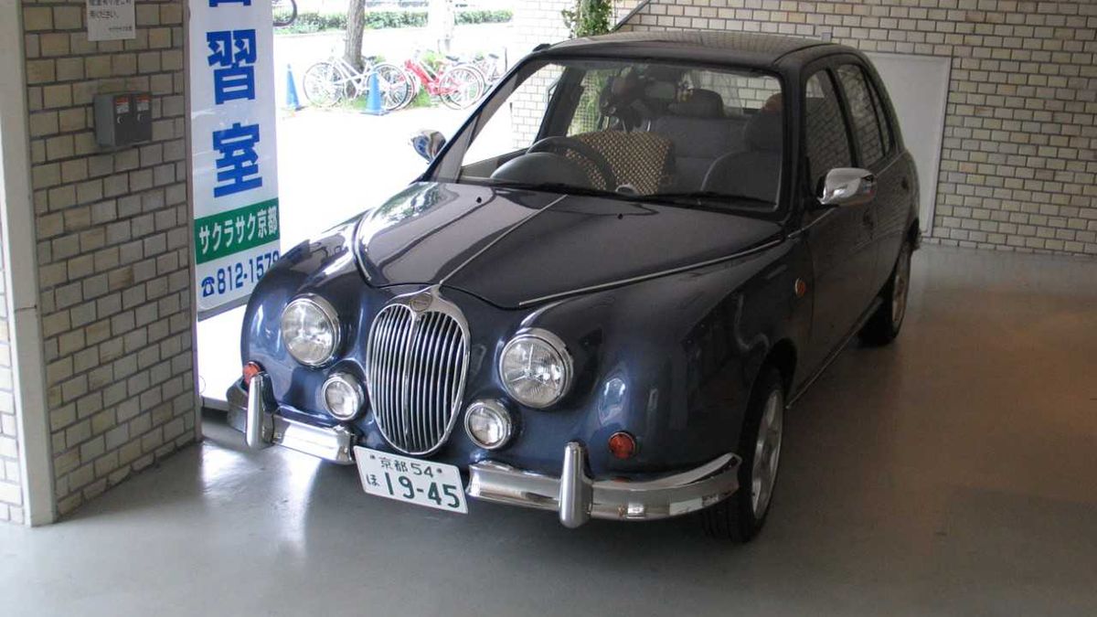 Mitsuoka Viewt - najpopularniejszy model marki, który jak dotąd doczekał się kilkunastu tysięcy egzemplarzy.