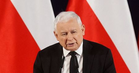 Jarosław Kaczyński oskarża media. Wymienia trzy tytuły