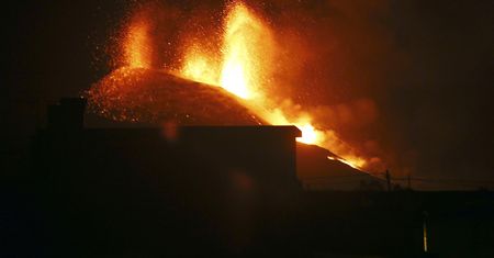Na Wyspach Kanaryjskich ludzie drżą. Mają zakaz opuszczania domów