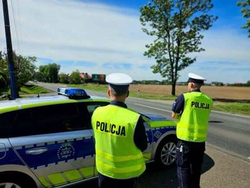 32 wypadki i 5 ofiar śmiertelnych. Policja podsumowała wakacje na płockich drogach