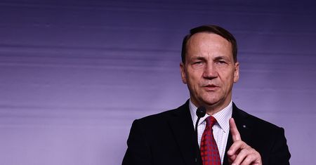 Sikorski zabrał głos po ataku na Sumy. "Kpiąca odpowiedź Rosji"