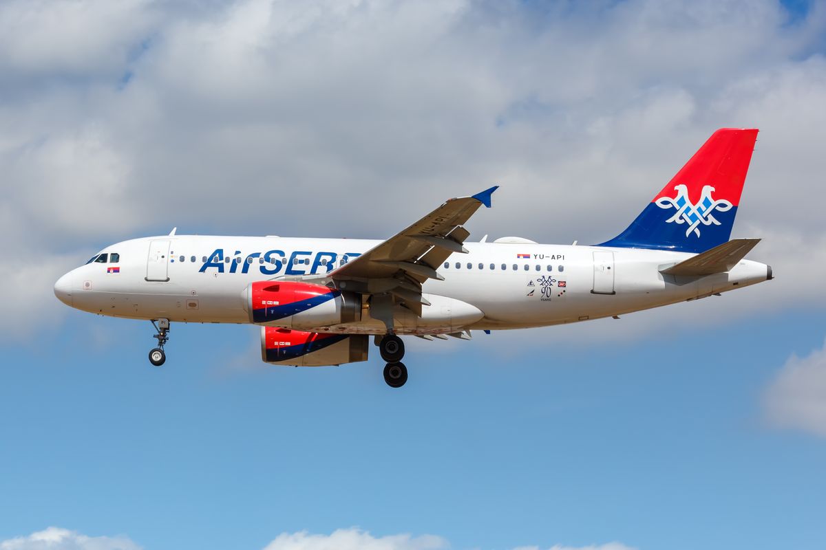 Linie Air Serbia wciąż latają do Rosji