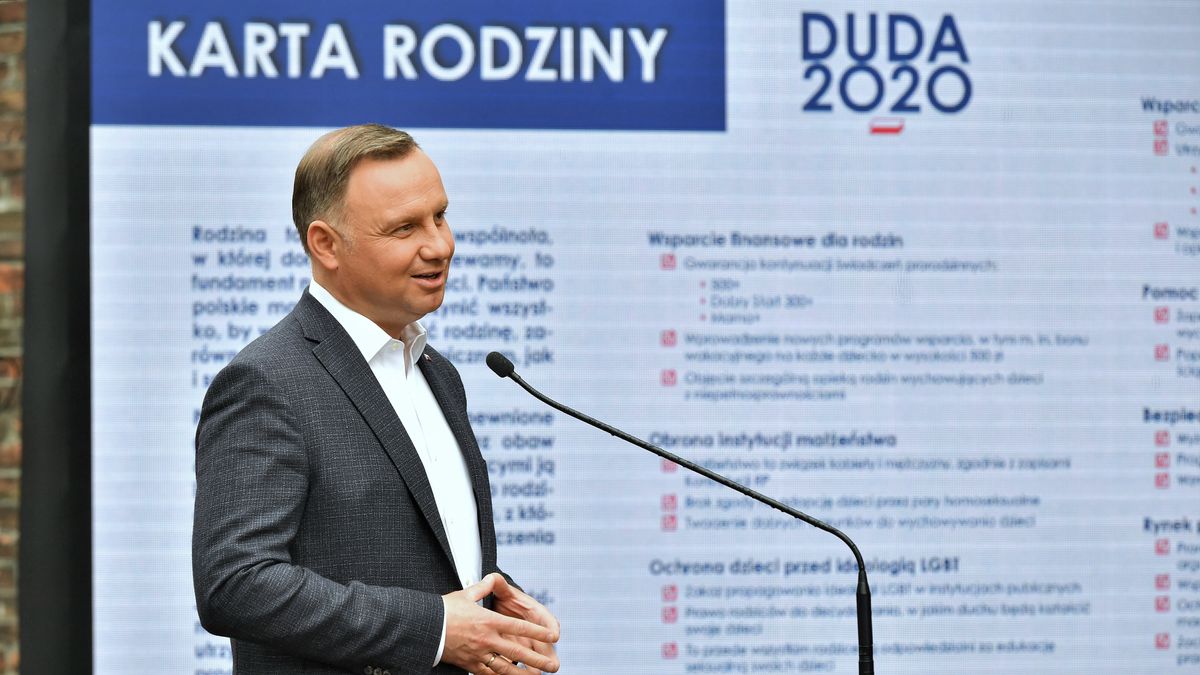 Wsparcie finansowe dla rodzin,wsparcie dla seniorów i rynek pracy przyjazny rodzinie - to niektóre z postanowień "Karty rodziny"