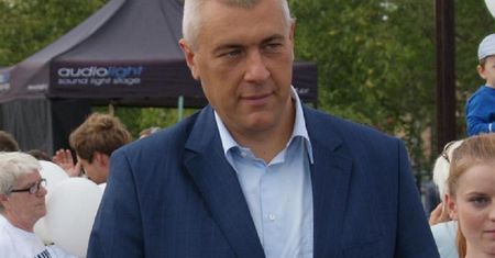 Giertych apeluje do naukowców i publicystów. Pyta, czy "brali pieniądze od PiS"