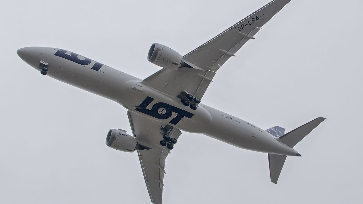 Dokonanie jednego zwrotu zajmuje ok. 8 min. Pracuje nad tym 56 konsultantów