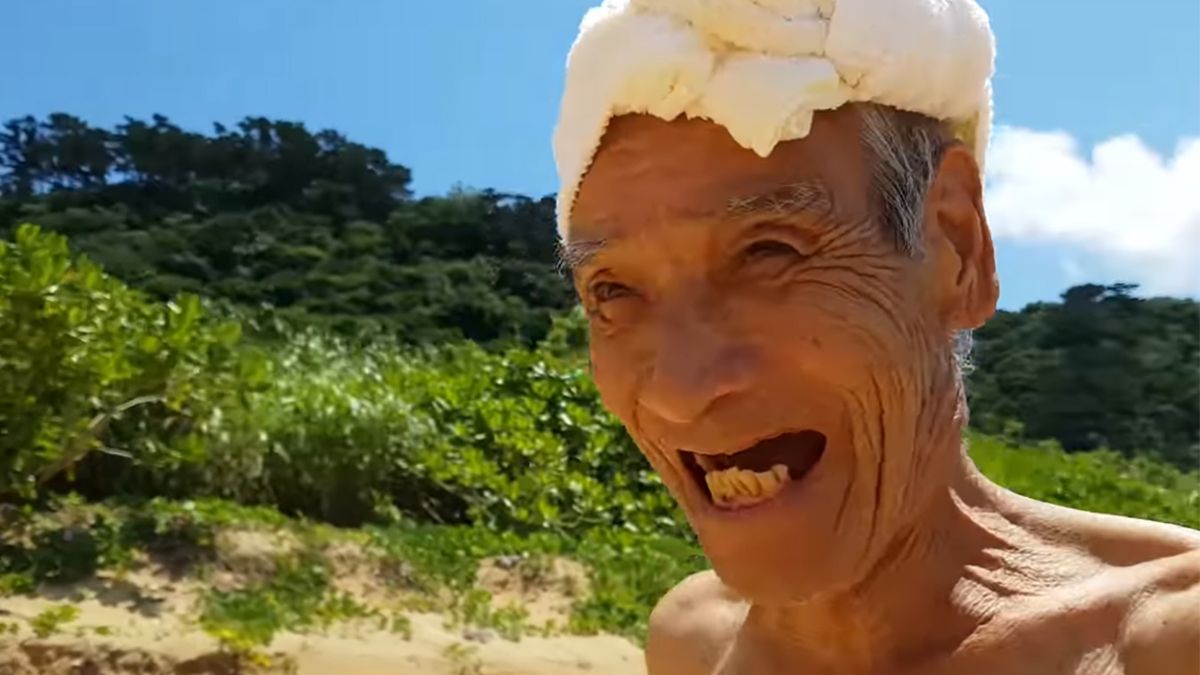 87-letni Masafumi Nagasaki po latach wrócił na swoją bezludną wyspę