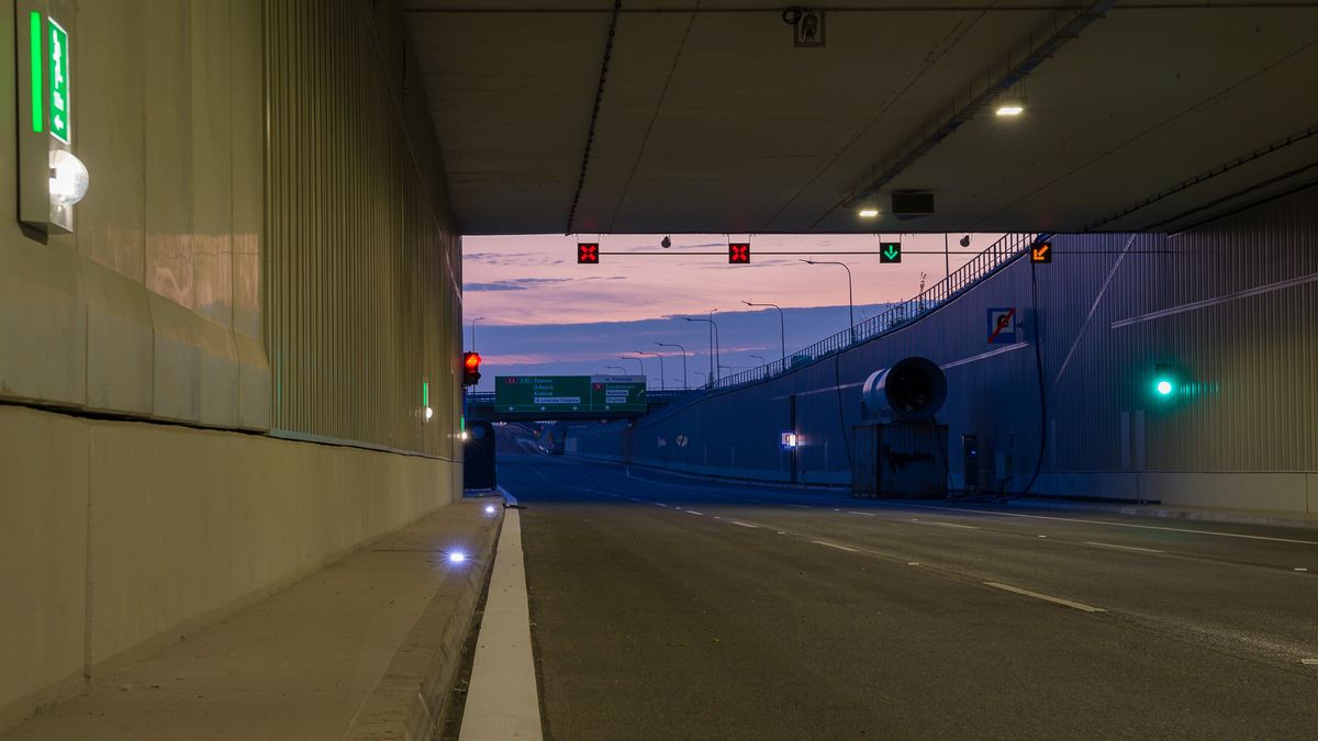 Tunel w ciągu drogi S2 w końcu otwarty