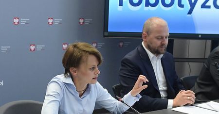 Kupisz robota, rząd zwróci ci połowę. "Nie musi dezynfekować manipulatora"