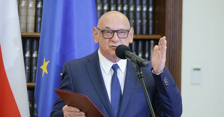 Jednoosobowa działalność gospodarcza a umowa o pracę. Szef PIP wyjaśnia