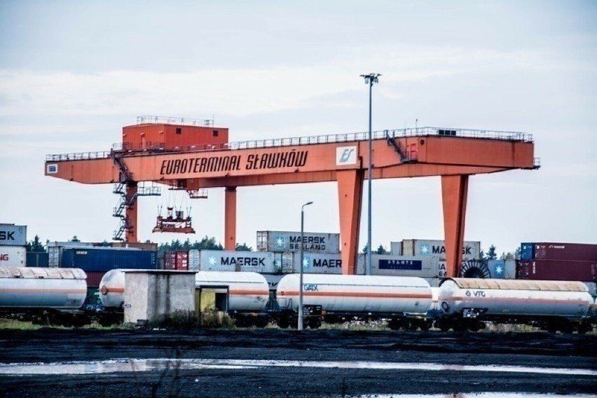 Budowa nowej drogi, łączącej drogę krajową nr 94 z Euroterminalem w Sławkowie oraz stacją PKP LHS, to będzie jedna z największych inwestycji drogowych w woj. śląskim