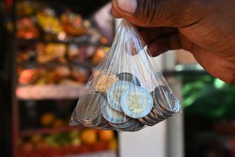 Dolar traci na znaczeniu jako waluta rezerwowa. Co dalej?
