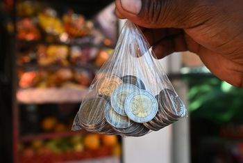 Dolar traci na znaczeniu jako waluta rezerwowa. Co dalej?
