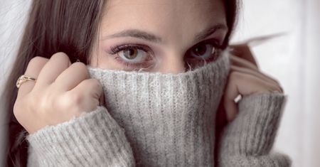 Czy zalotka niszczy rzęsy? Przekonaj się, jak najlepiej jej używać oraz jak zadbać o rzęsy