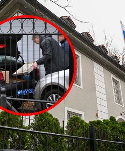 Rosjanie pakują rzeczy. Zdjęcia z wyprowadzki z konsulatu w Gdańsku