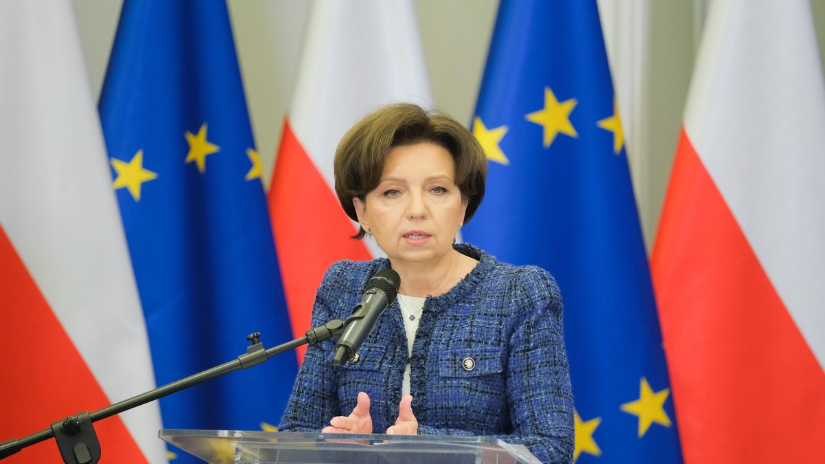 Marlena Mal�g
Warszawa, 24.01.2023. Minister rodziny i polityki spo�ecznej Marlena Mal�g podczas konferencji prasowej w siedzibie resortu w Warszawie, 24 bm. (sko) PAP/Mateusz Marek
Mateusz Marek
briefing prasowy, konferencja, minister, MRiPS, polityk, polityka, prasowa, resort, siedziba, flaga, flagi, Polska, Polski, UE