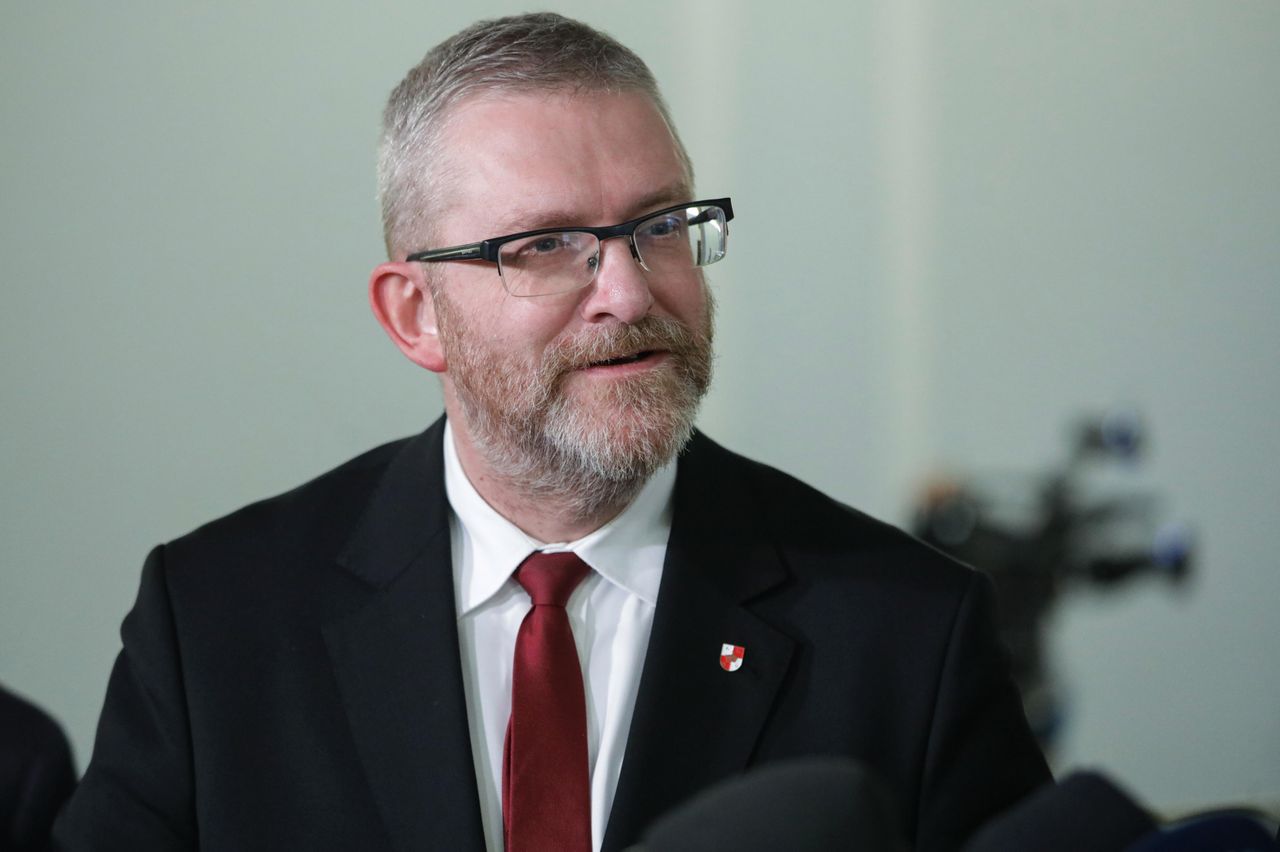 Grzegorz Braun gra z PiS? "Będzie chciał to na coś przekuć"