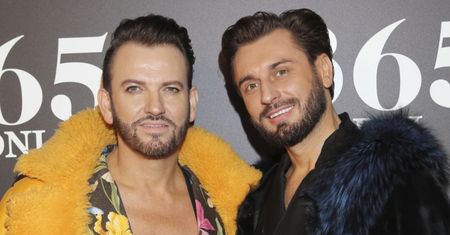 Gabriel i Rafał z "Królowych Życia" chwalą się zdjęciem z LAT MŁODOŚCI: "Cenimy je najbardziej. To coś szczególnego" (FOTO)