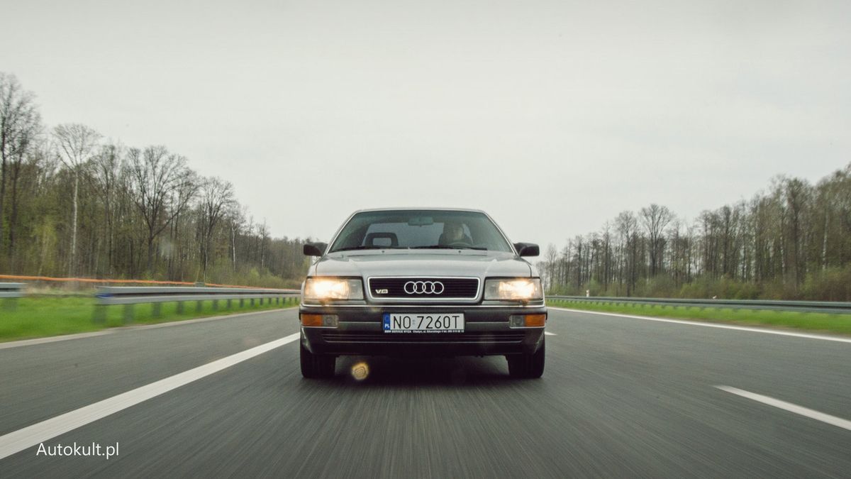 Audi V8 to dość trudny model. Tak samo w zakupie, jak i odsprzedaży, choć eksperci przewidują wzrost wartości.