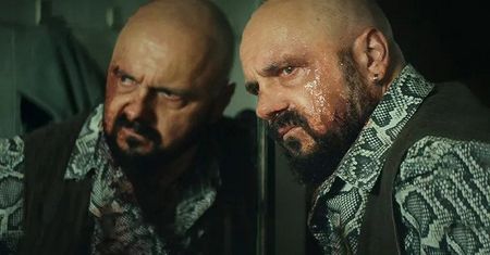 "Informacja zwrotna". To mogło się nie udać. A mamy najlepszy polski serial Netfliksa