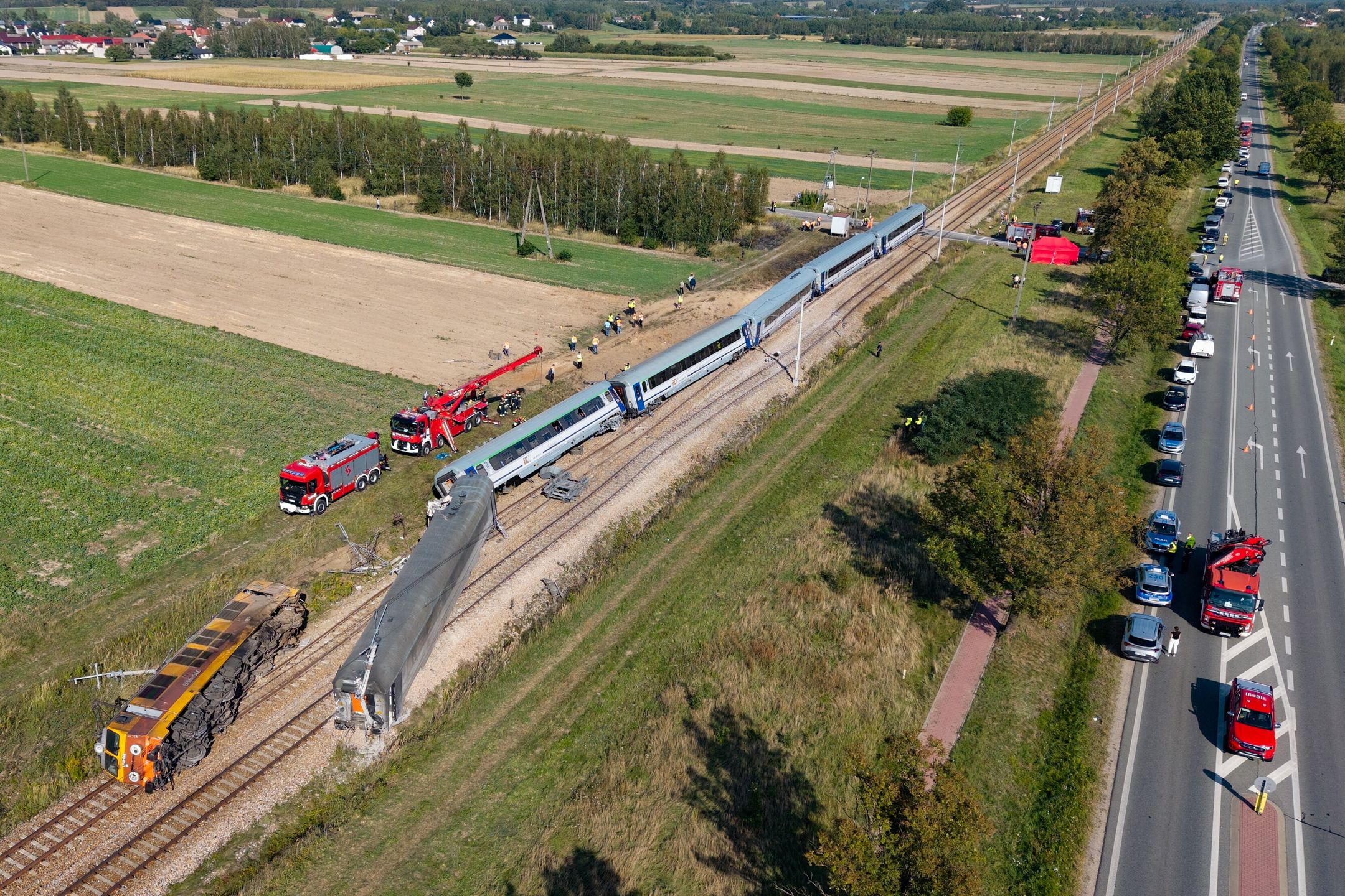 Sokolniki Suche (pow. przysuski, gm. Wieniawa), 09.09.2026. Miejsce wykolejenia pociągu PKP Intercity relacji Lublin-Szczecin w miejscowości Sokolniki Suche.
