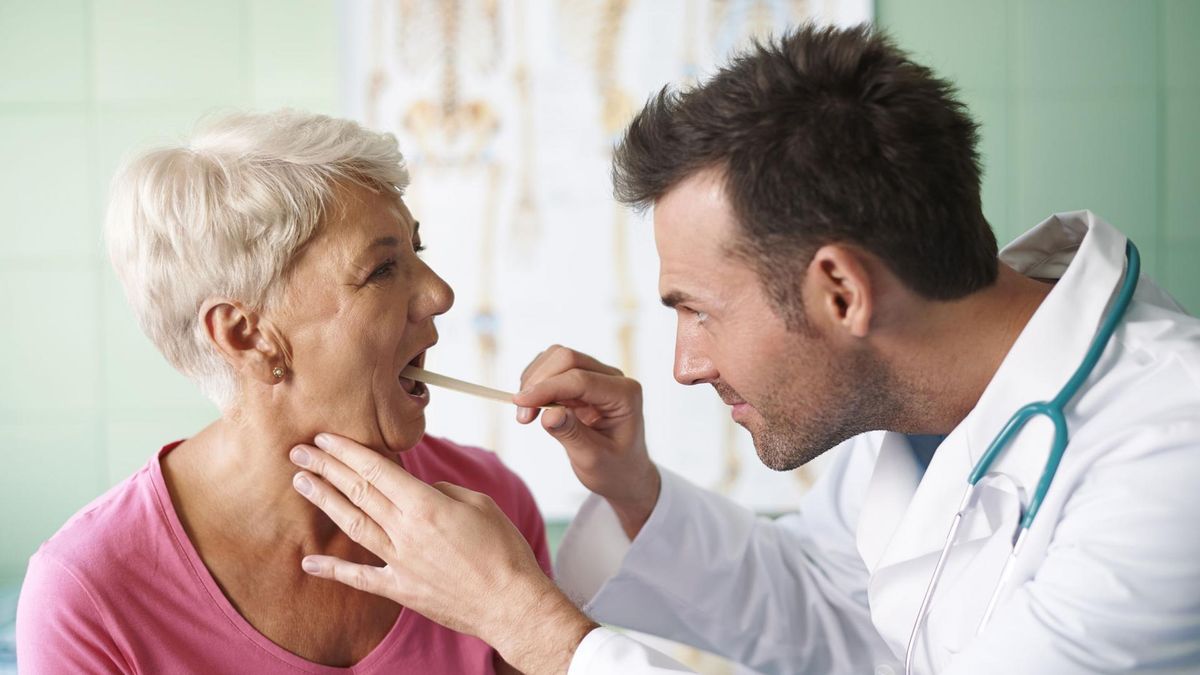 nowotwory gardła i szyi [123rf.com]