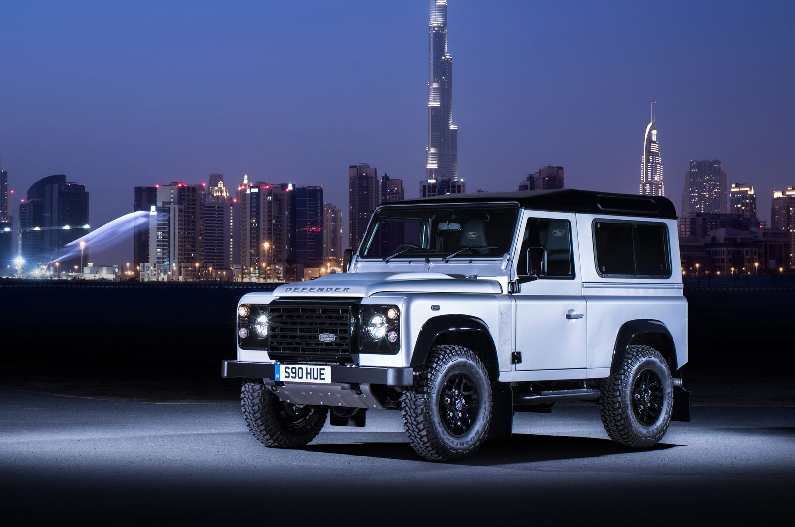 Land Rover Defender 90, wersja 2 000 000th (2015)