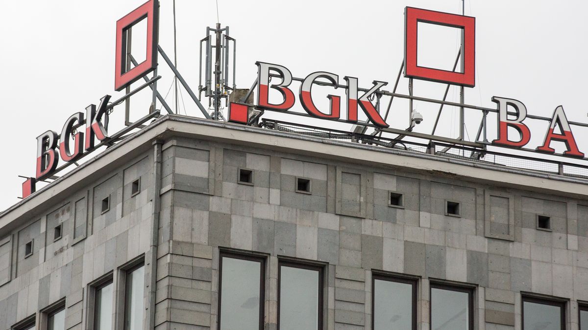 Polish National Development Bank; Bank Gospodarstwa
WARSAW, MASOVIAN VOIVODESHIP, POLAND - 2022/03/04: Polish National Development Bank; Bank Gospodarstwa Krajowego (BGK) signboard seen in Warsaw. (Photo by Karol Serewis/SOPA Images/LightRocket via Getty Images)
SOPA Images
bank gospodarstwa krajowego, bgk, brand, brands, bestof, topix