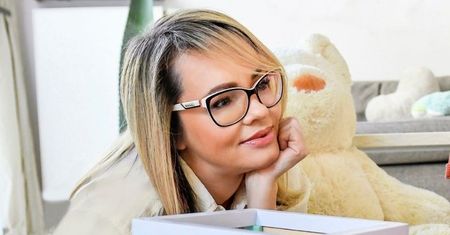 Weronika Marczuk pozuje do świątecznej sesji z córką (ZDJĘCIA)