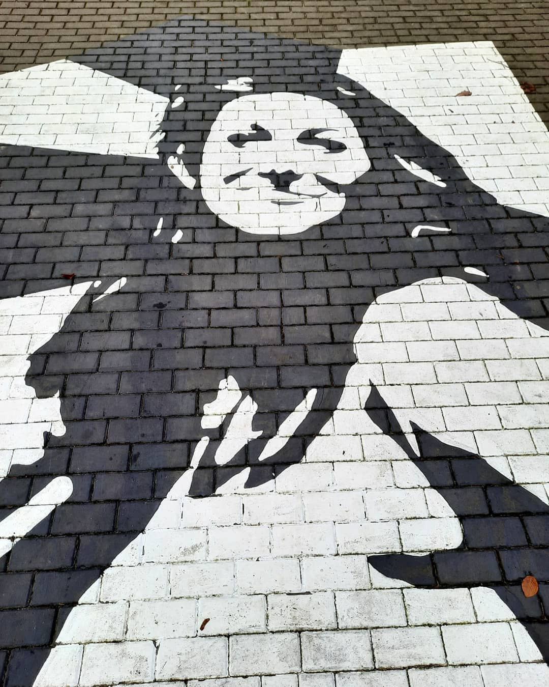 Mural z podobizną Ireny Jarockiej już został zamalowany