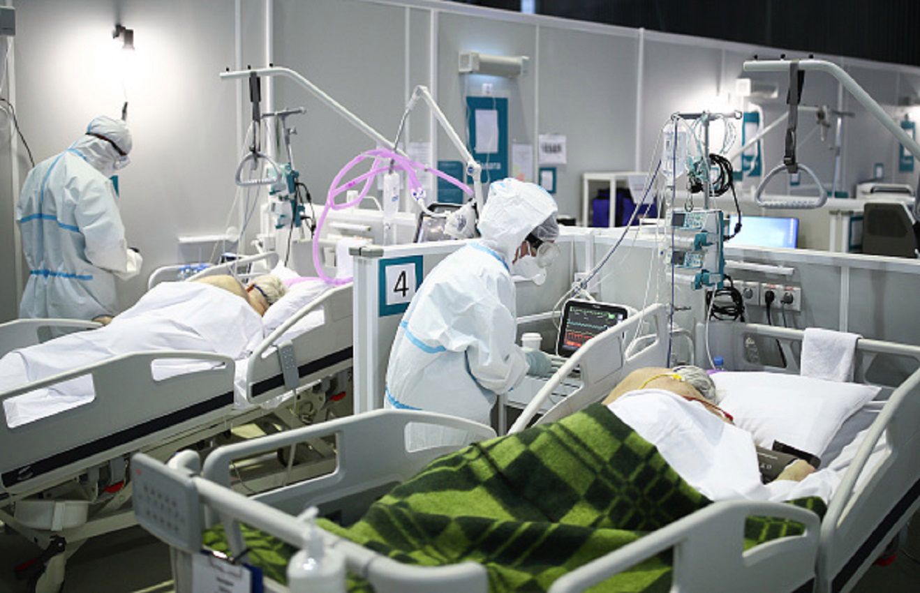 Senność, bóle głowy oraz wymioty mogą świadczyć o tym, że koronawirus zaatakował centralny układ nerwowy