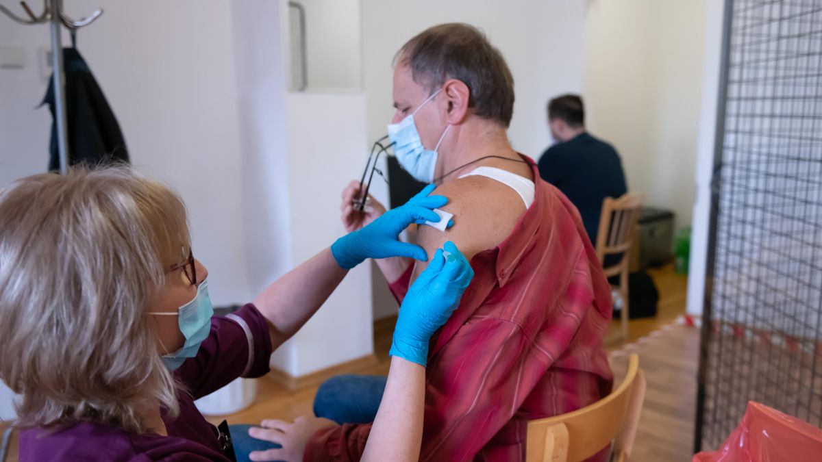 Będzie piąta dawka szczepienia przeciwko COVID-19