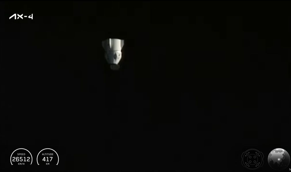 Kapsuła Dragon oddala się od ISS po oddokowaniu