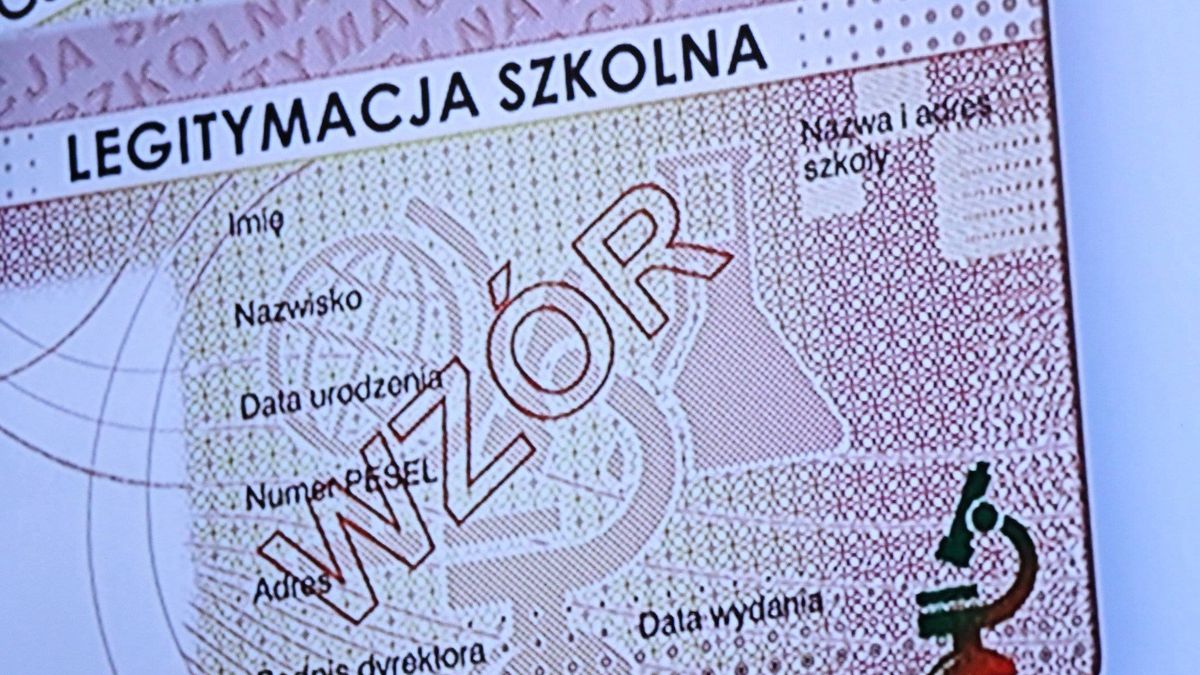 Po 12 lipca  szkoły będą mogły wystawiać uczniom wyłącznie legitymacje w formie plastikowych kart