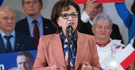 Witek uderzyła na spotkaniu. "To jest alternatywna rzeczywistość"