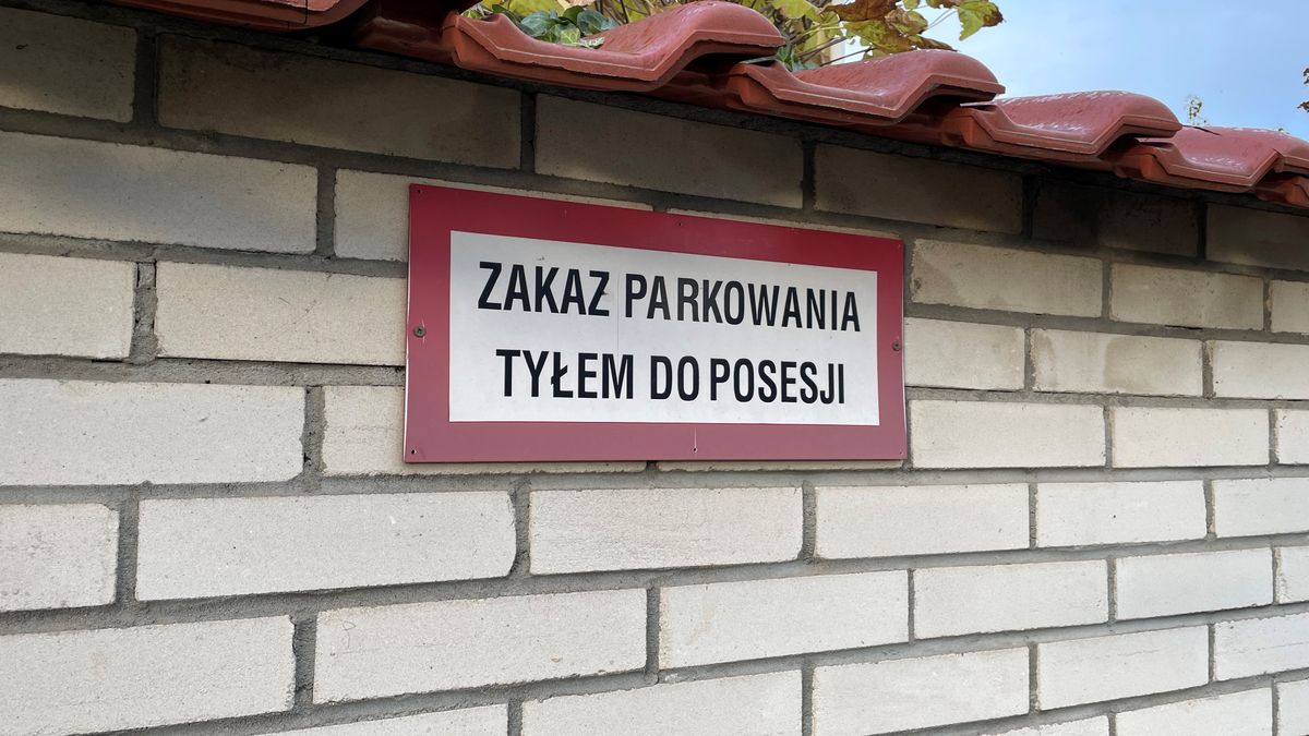 Czy musimy stosować się do takiego znaku? Teoretycznie nie, jest jednak pewne "ale"