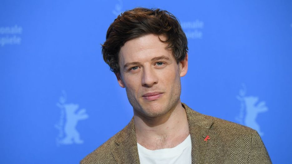 James Norton został sfotografowany nago na scenie
