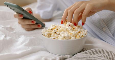 To nie tylko kinowa przekąska. Popcorn dobry dla jelit i serca