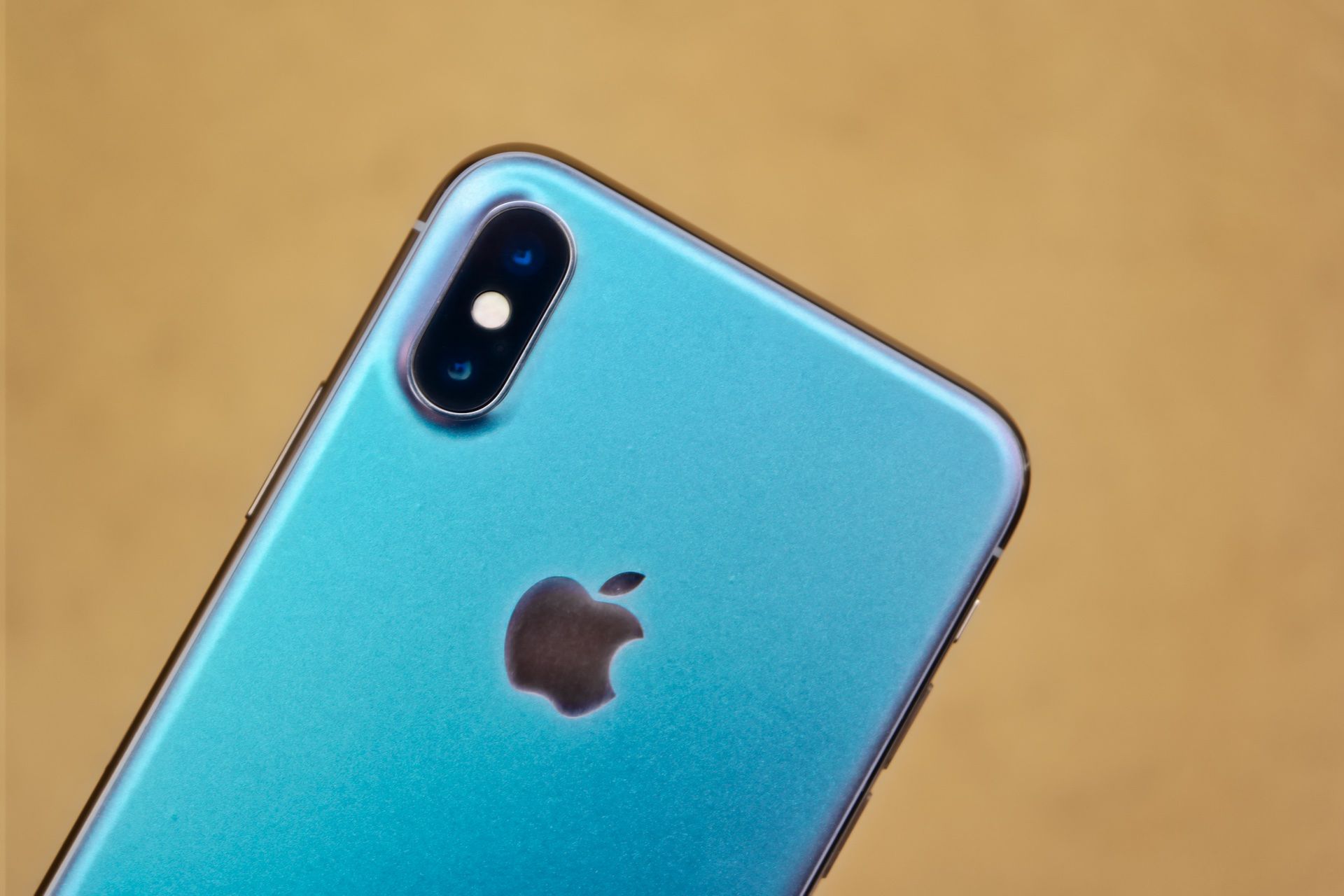 EasySkinz Chameleon Amethyst, czyli jak odpicowałem swojego iPhone'a. Zmienia kolor niczym kameleon 5
