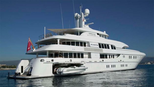 Luksusowy jacht sterowany iPadem 1