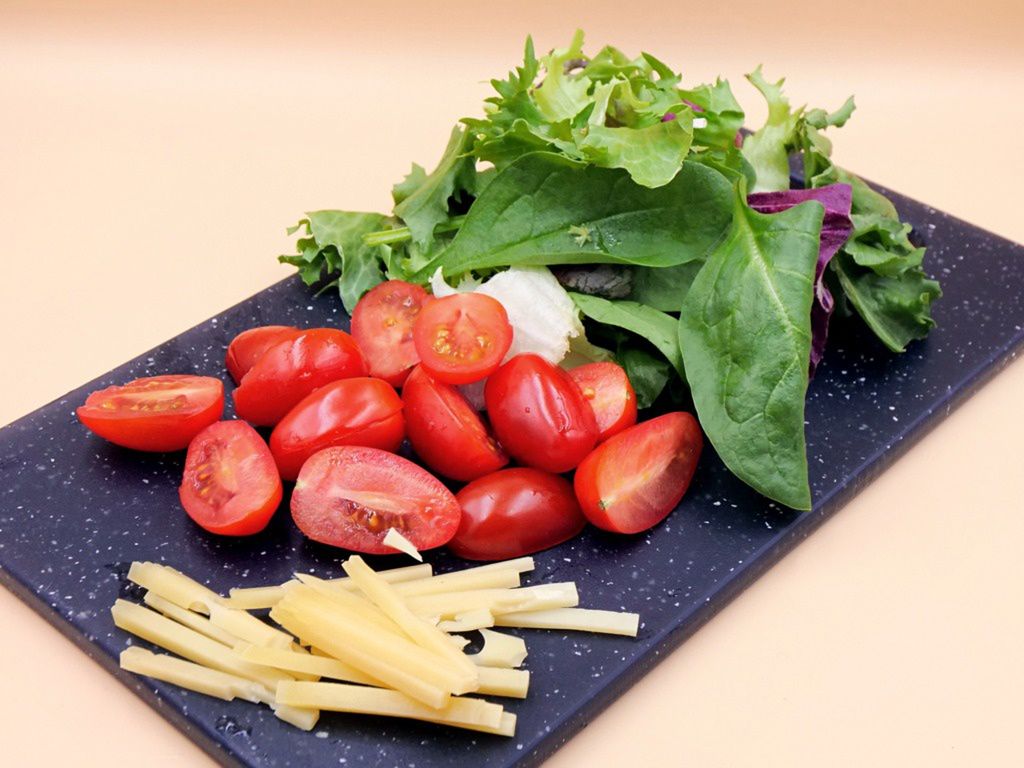 salatka cezar z indykiem 3