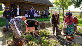 Russowo: Wykopki w skansenie. Plenerowe widowisko. ZDJĘCIA